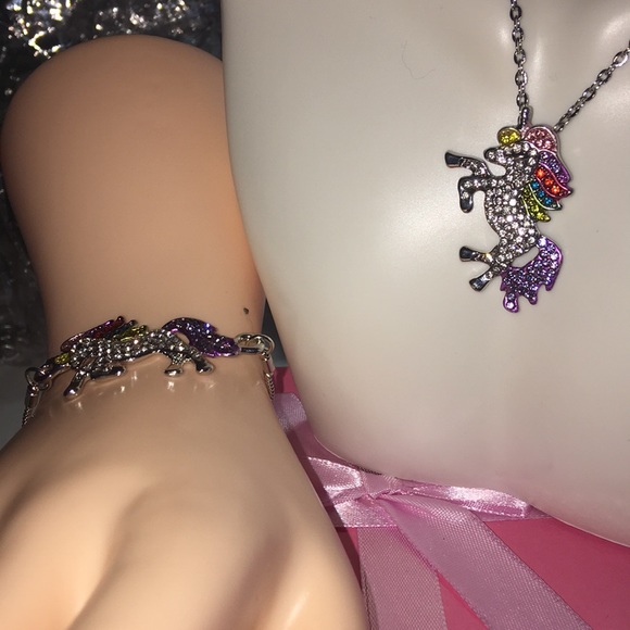 Unicorns rhinestone bracelet and necklace set - Picture 8 of 8